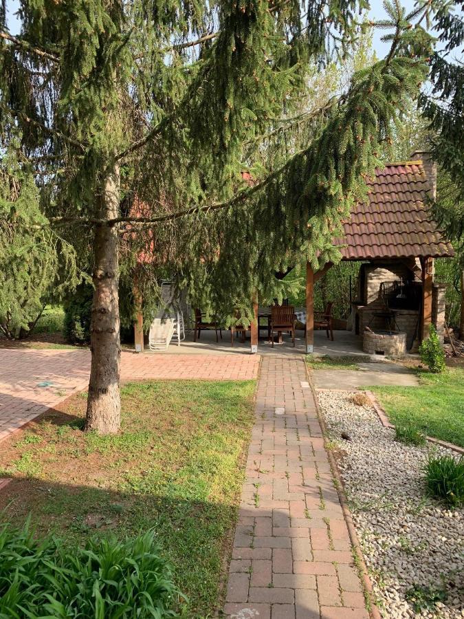 Kemences Haziko Apartment Szarvas Luaran gambar